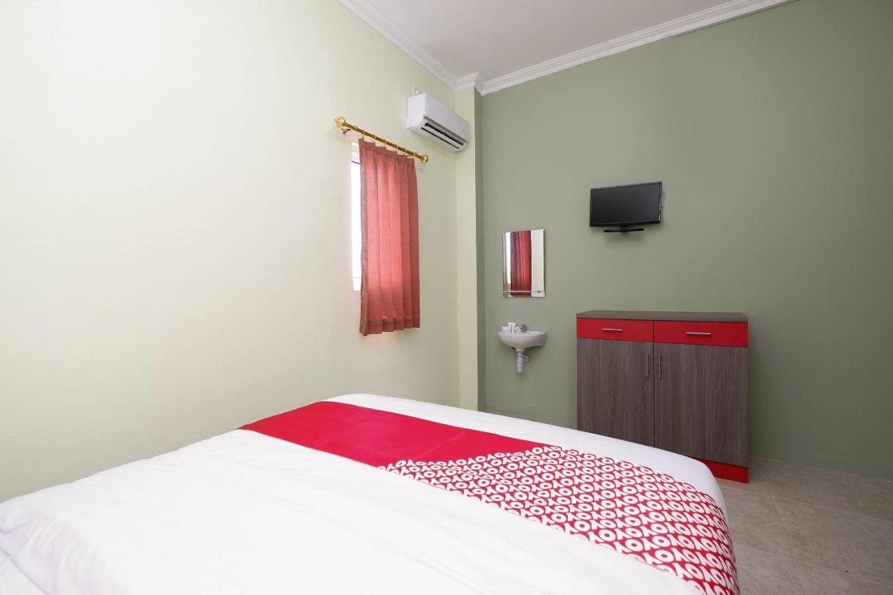 Super Oyo 1620 Sion Family Residence Grobogan Exterior foto