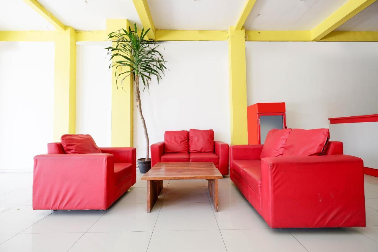 Super Oyo 1620 Sion Family Residence Grobogan Exterior foto